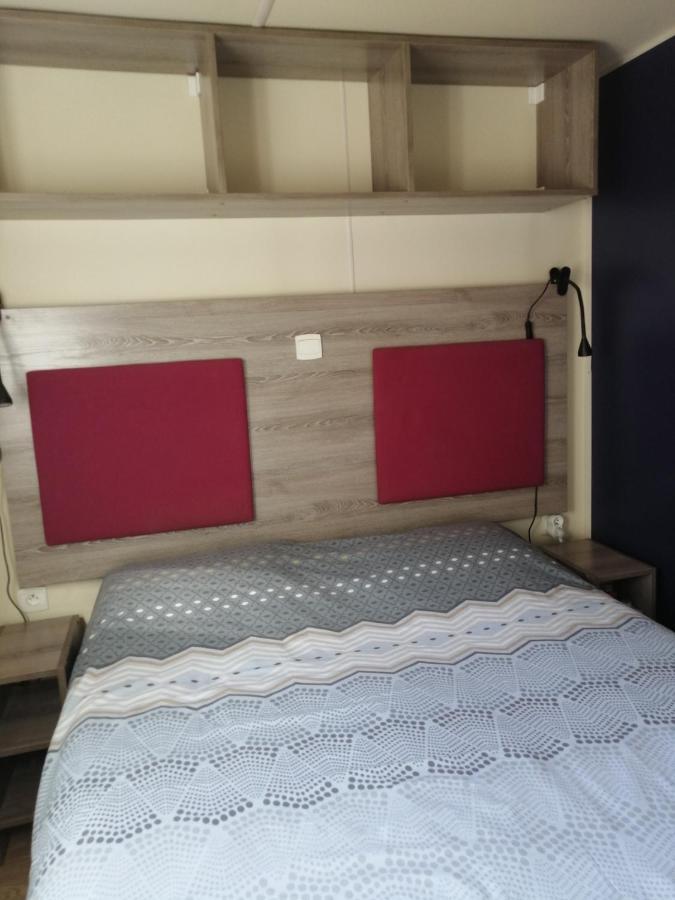 Charmant Mobil-Home Rocbaron Extérieur photo
