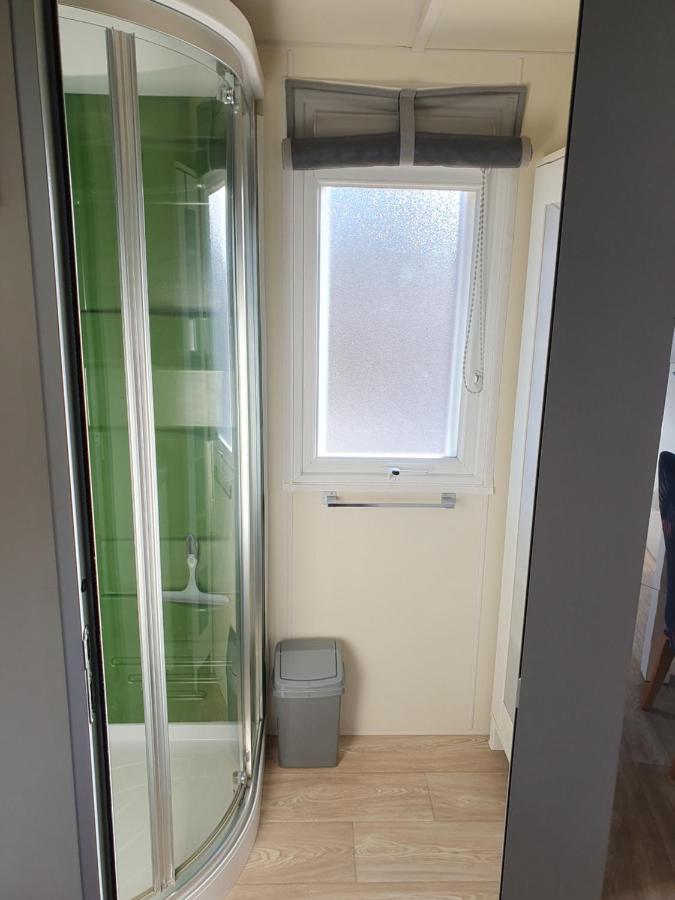 Charmant Mobil-Home Rocbaron Extérieur photo